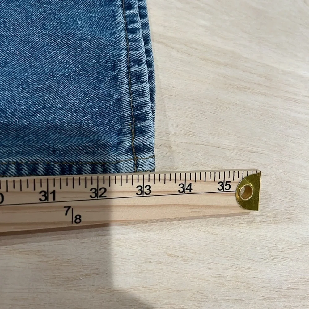 Men’s 90s vintage 550 Levi’s relaxed fit tapered leg 40 x 34